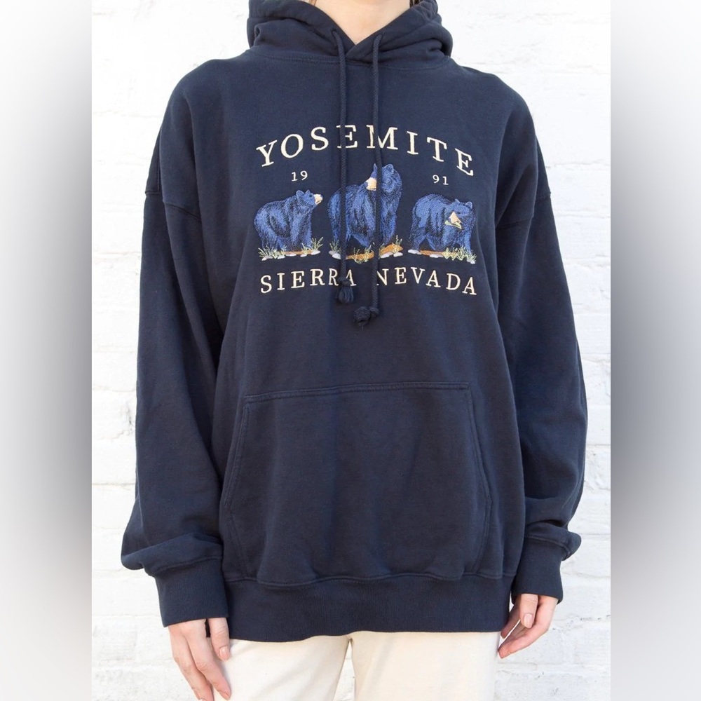Brandy Melville Yosemite Sweatshirt